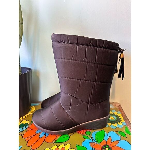 Black winter boot size 7 - Picture 3 of 6